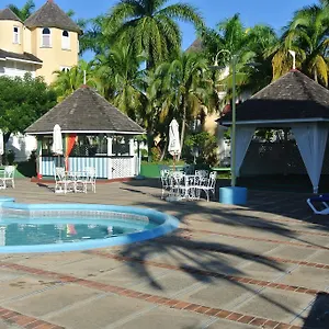 9 Hotel